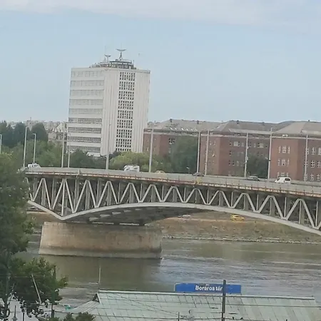 Liliom Danube View Apartment Budapest